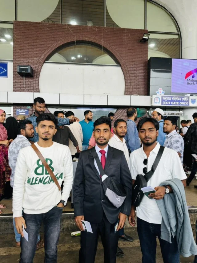 <span class="ss-t" data-en="SORA students" data-bn="SORA শিক্ষার্থীরা" data-ja="SORAの学生たち">SORA students</span>